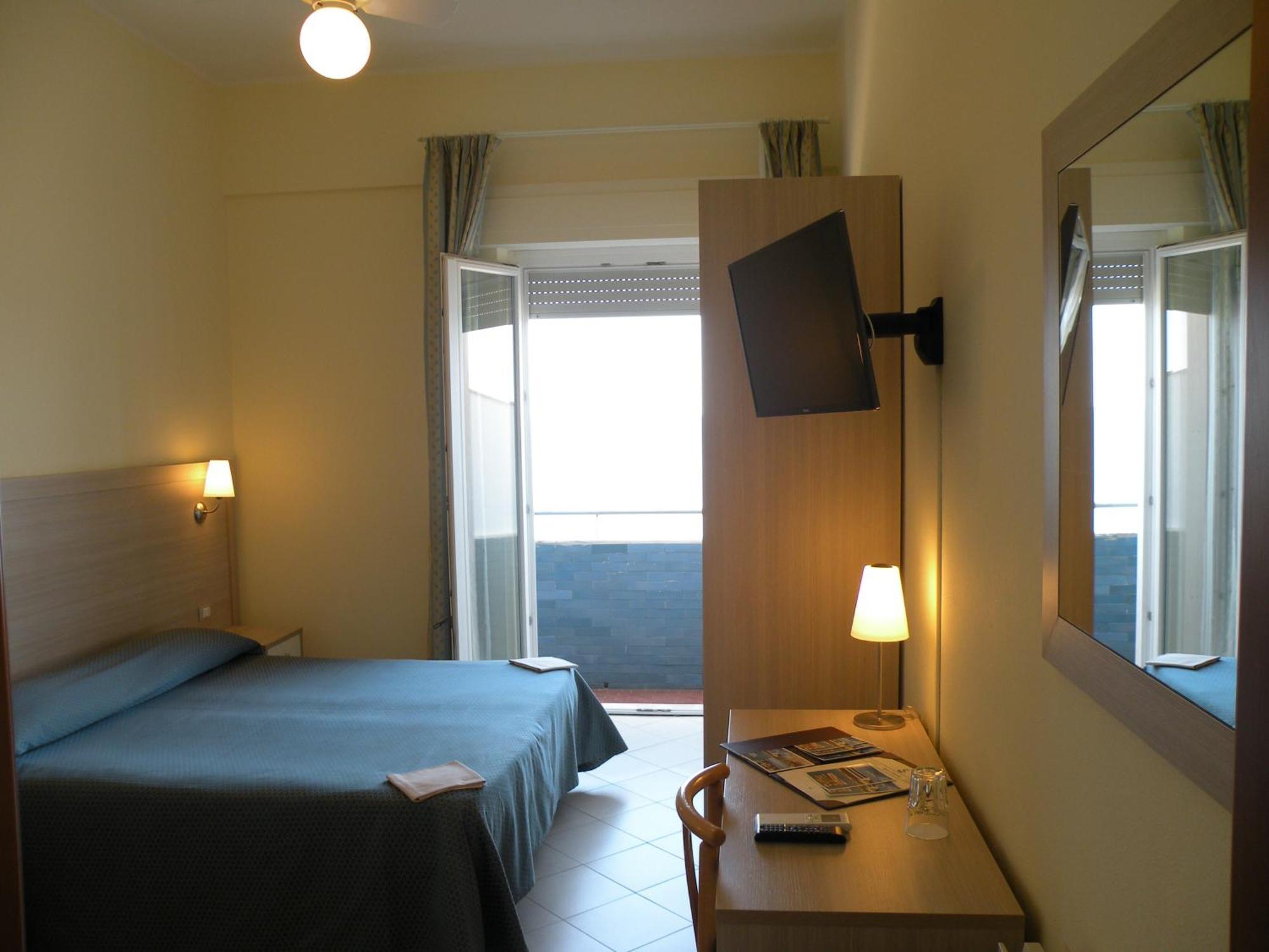 Hotel Parrini Follonica Cameră foto